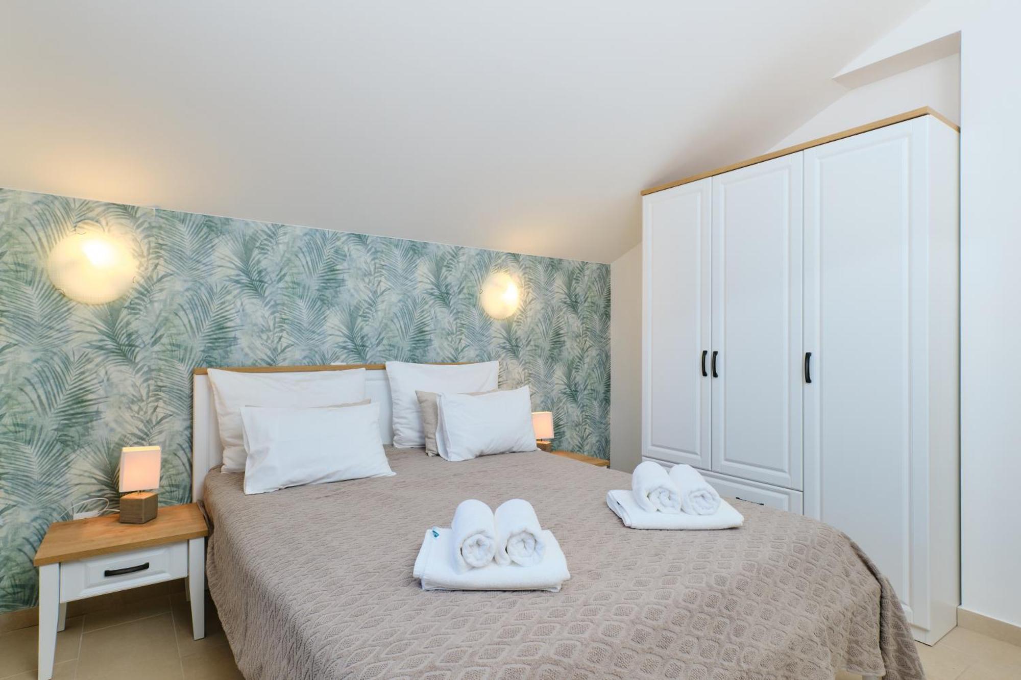 Apartments Divna Mali Lošinj Eksteriør bilde