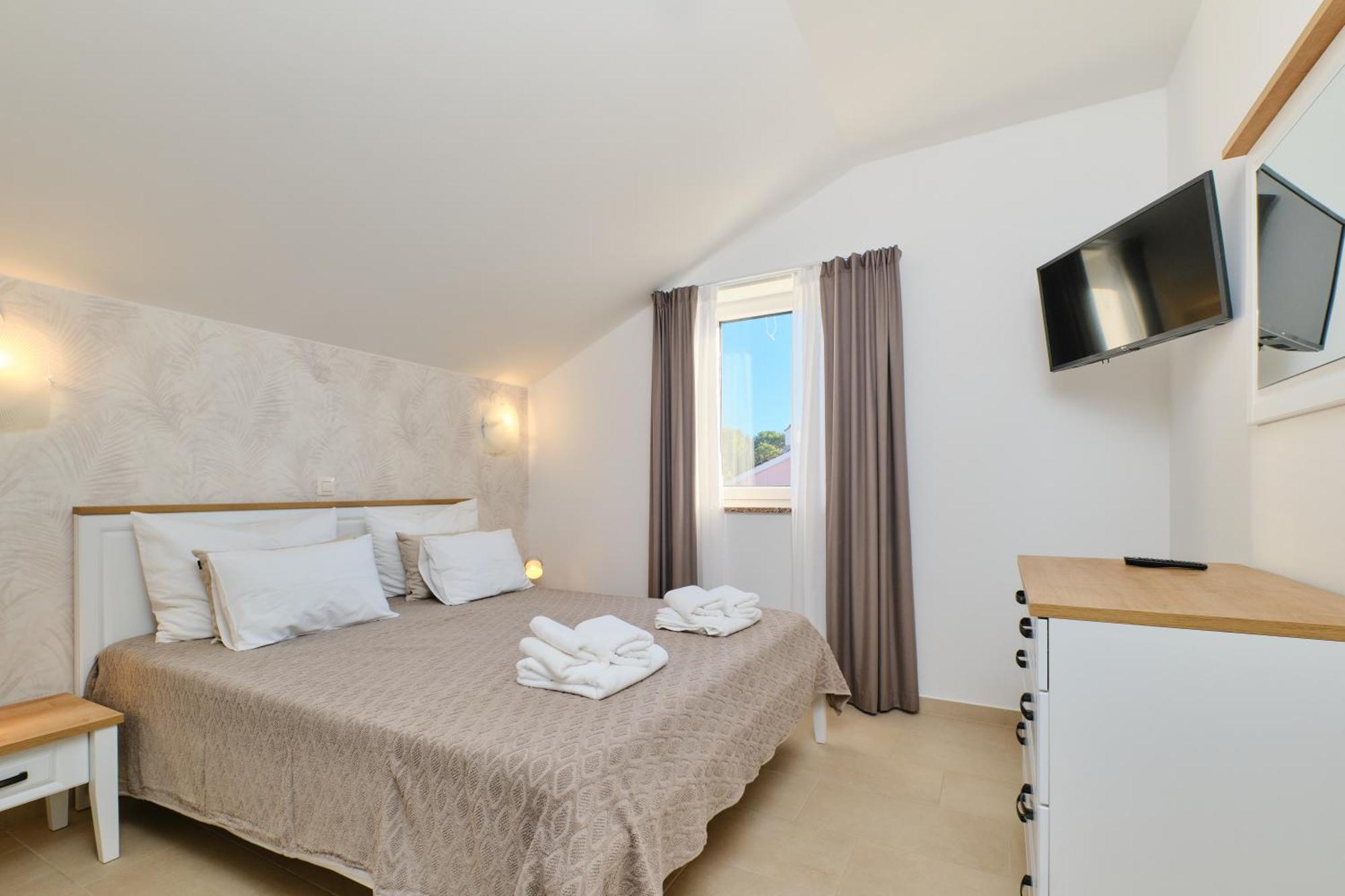 Apartments Divna Mali Lošinj Eksteriør bilde
