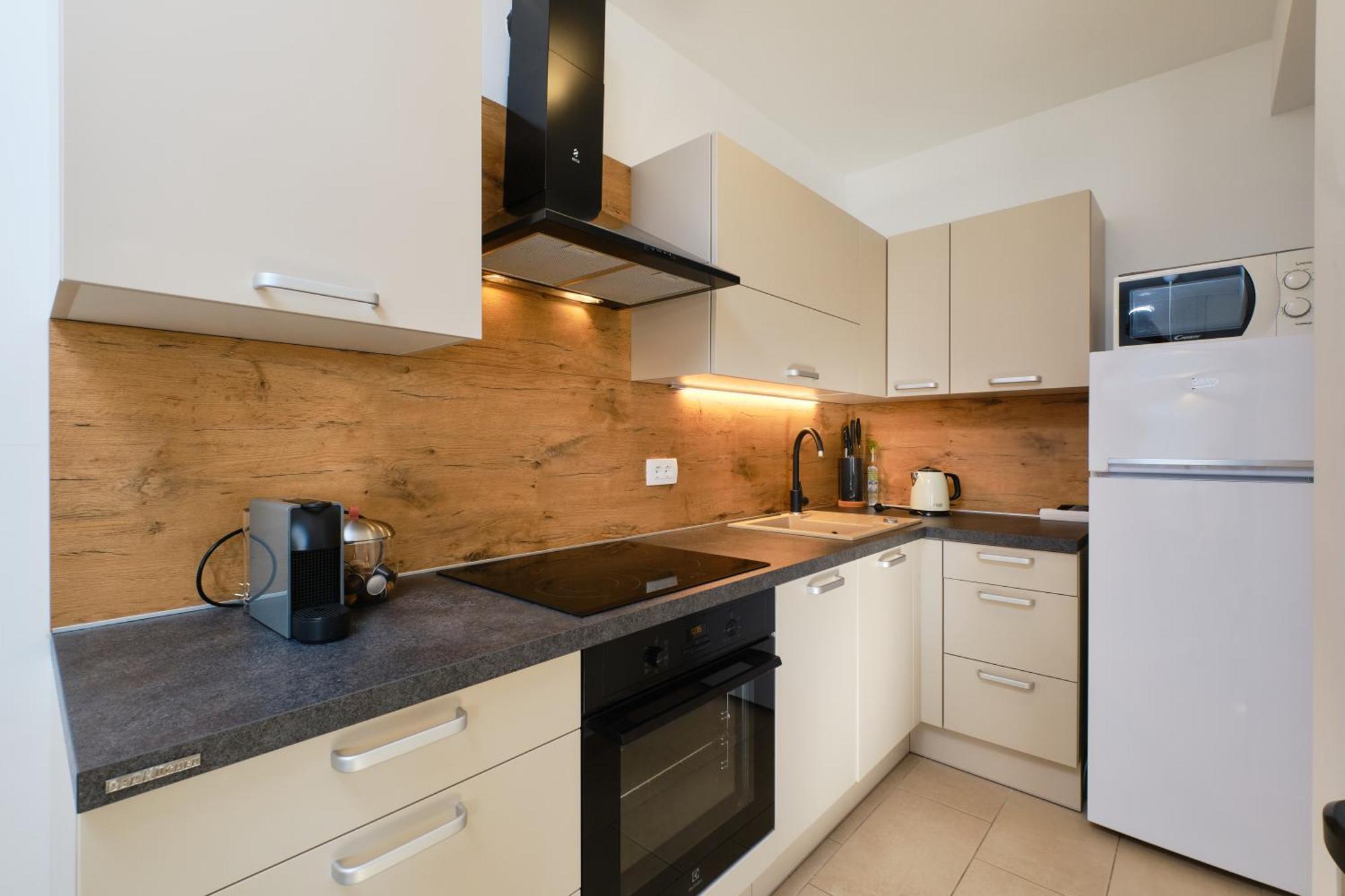 Apartments Divna Mali Lošinj Eksteriør bilde